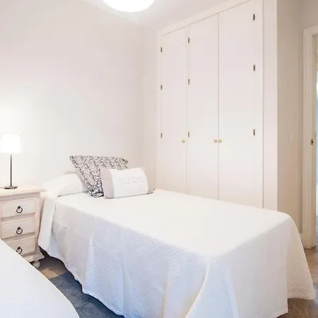 Sea View Apartment, Shared Pools, Estepona, 60 M² *