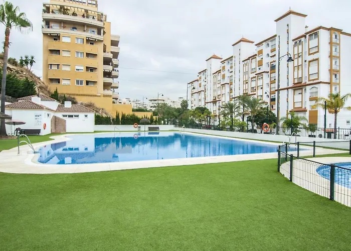 公寓 Sea View Apartment, Shared Pools, Estepona, 60 M² 埃斯特波纳