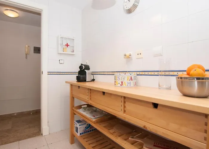 Sea View Apartment, Shared Pools, Estepona, 60 M² *