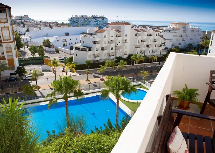 Sea View Apartment, Shared Pools, Estepona, 60 M² * Εστεπόνα