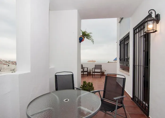 Sea View Apartment, Shared Pools, Estepona, 60 M² Appartement *