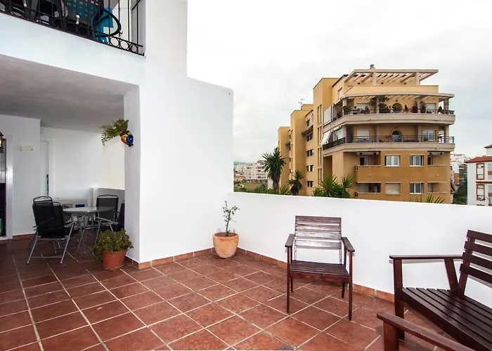 Sea View Apartment, Shared Pools, Estepona, 60 M² Appartement *